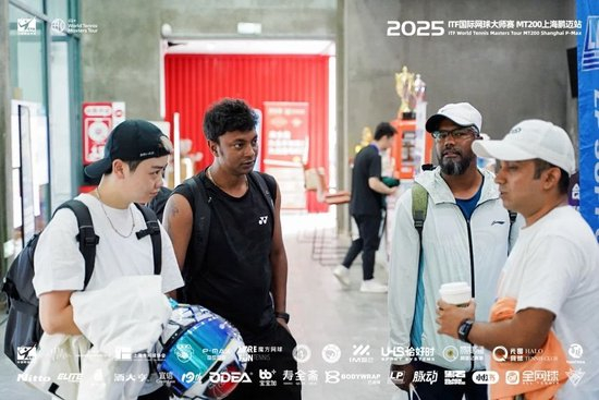 了解采用门槛更低的时间免费、道具收费运营模式。